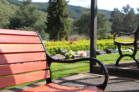 Park bench at Akatarawa Cemetery